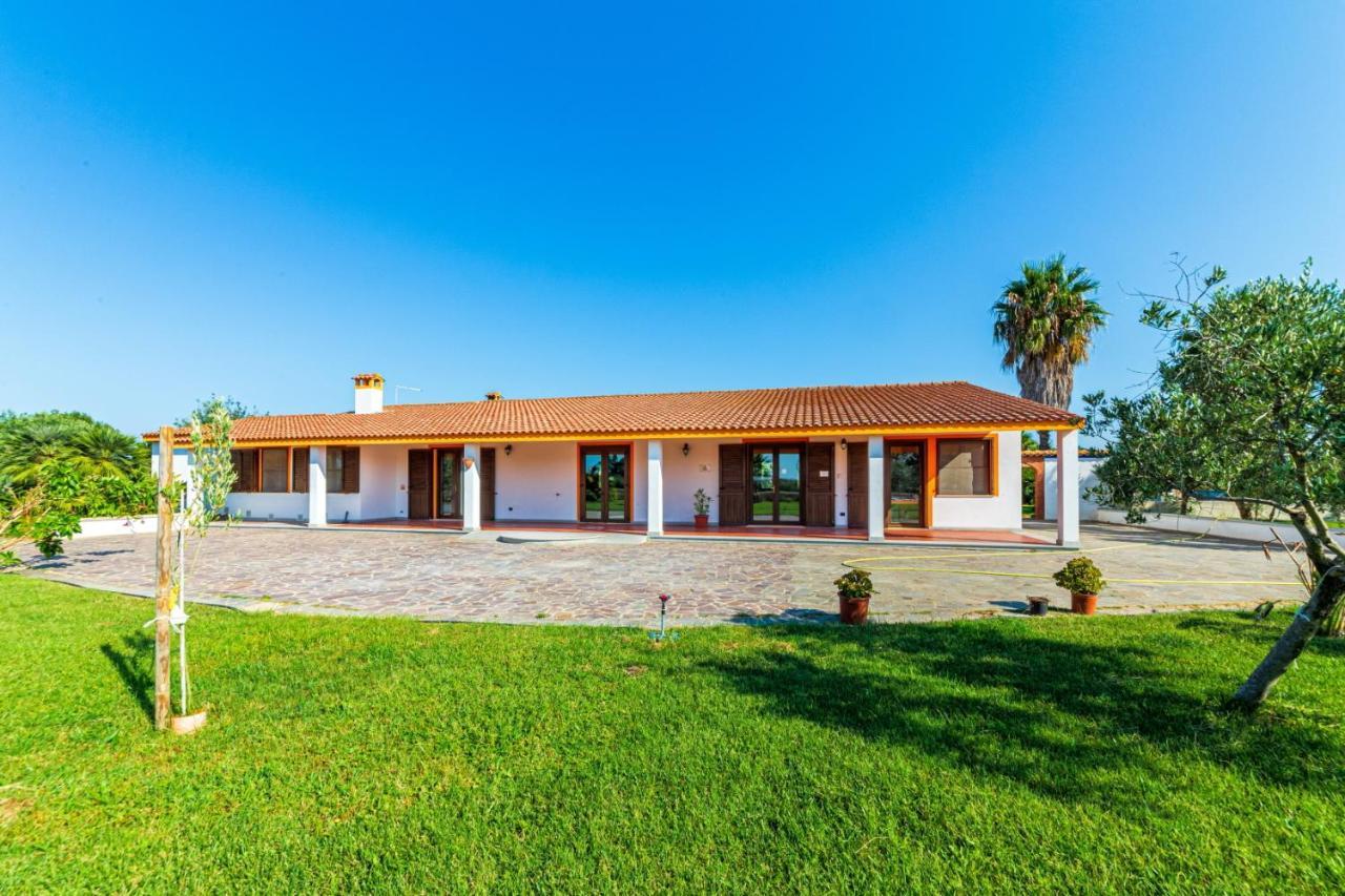 Agriturismo Is Cortillaris Càbras Buitenkant foto
