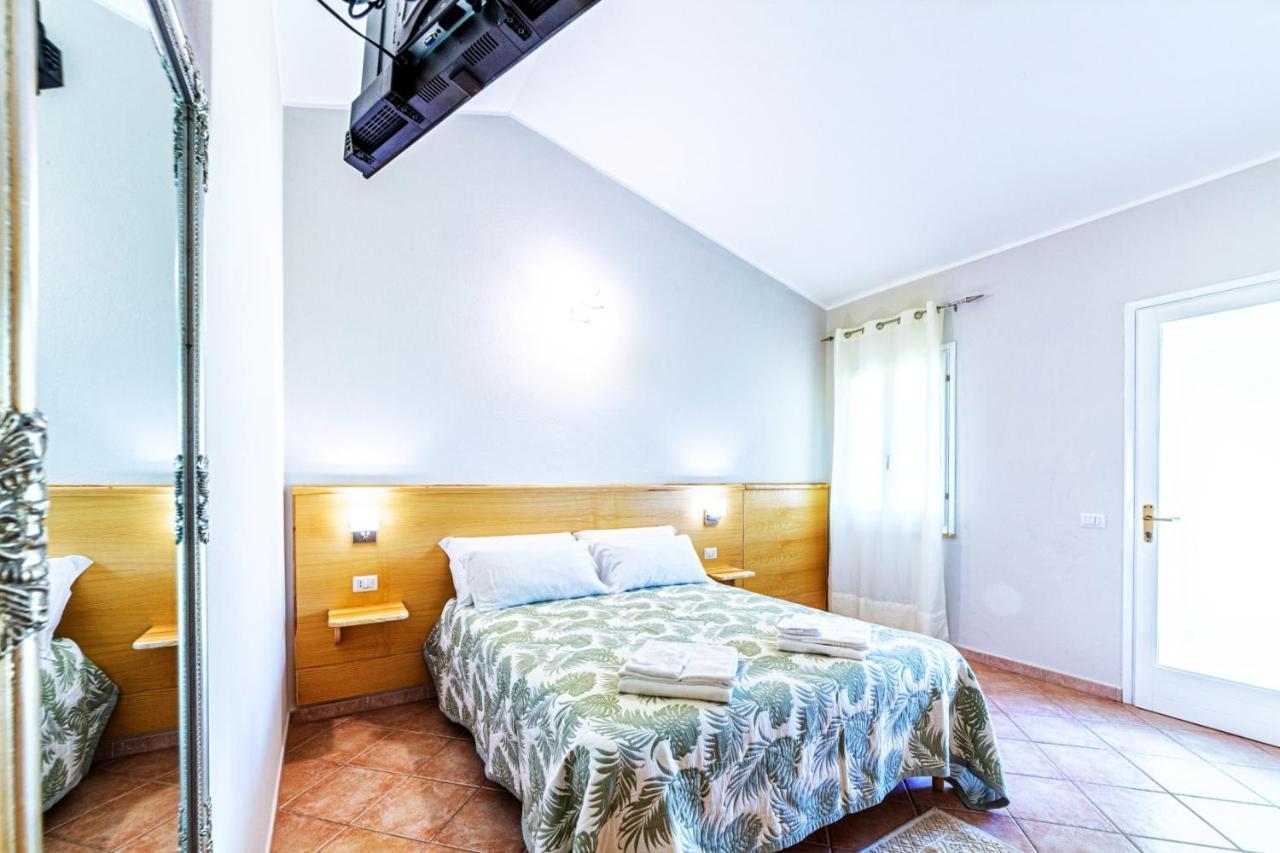 Agriturismo Is Cortillaris Càbras Buitenkant foto